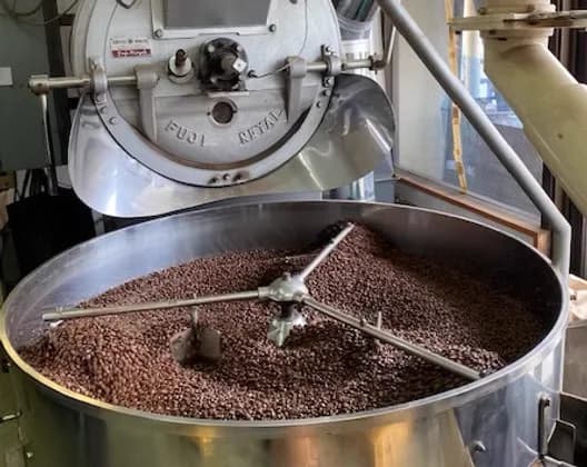 ヨシモトコーヒーの30kg焙煎機